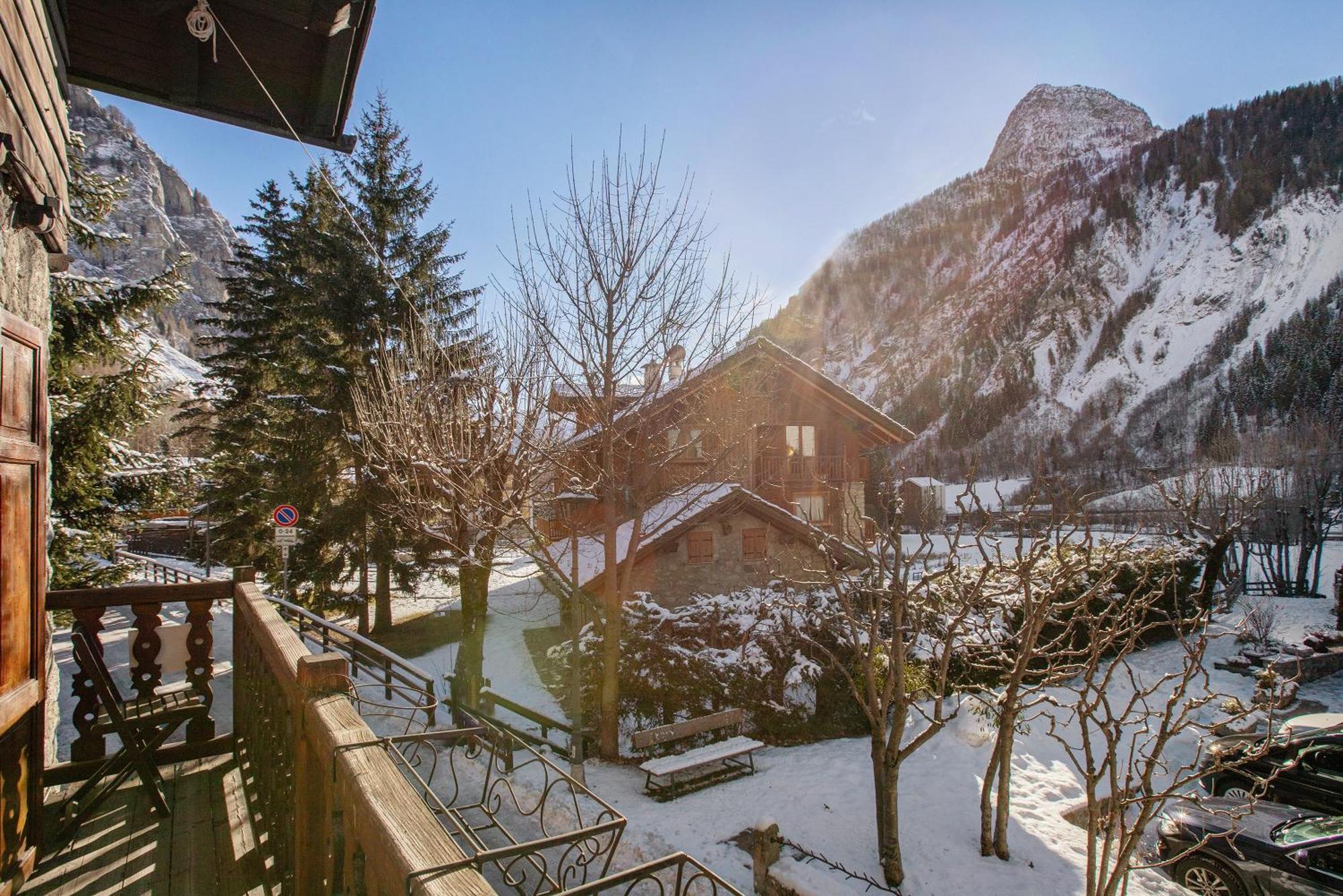 Apartment Maison Esterina Vista Monte Bianco
